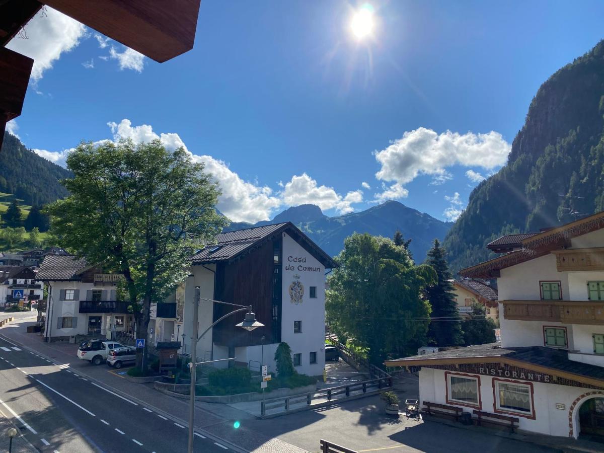 Calore Di Una Casa Di Montagna Campitello di Fassa Exterior photo