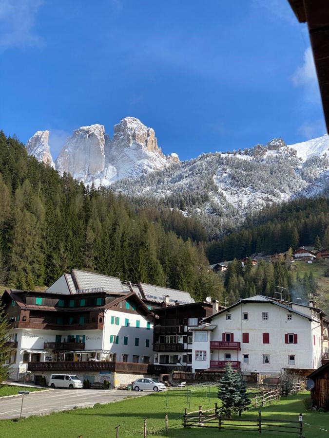 Calore Di Una Casa Di Montagna Campitello di Fassa Exterior photo